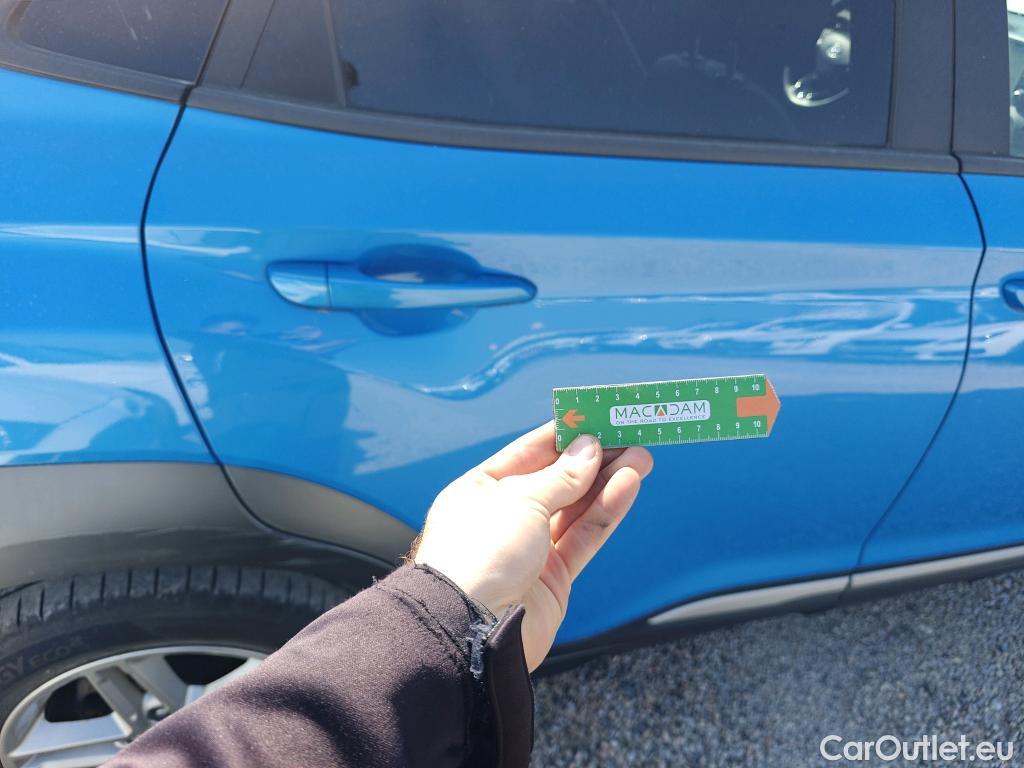  Hyundai  Konna HYUNDAI Kona / 2017 / 5P / todoterreno KONA TGDI 1.0 120CV 4X2 TECNO RED #31