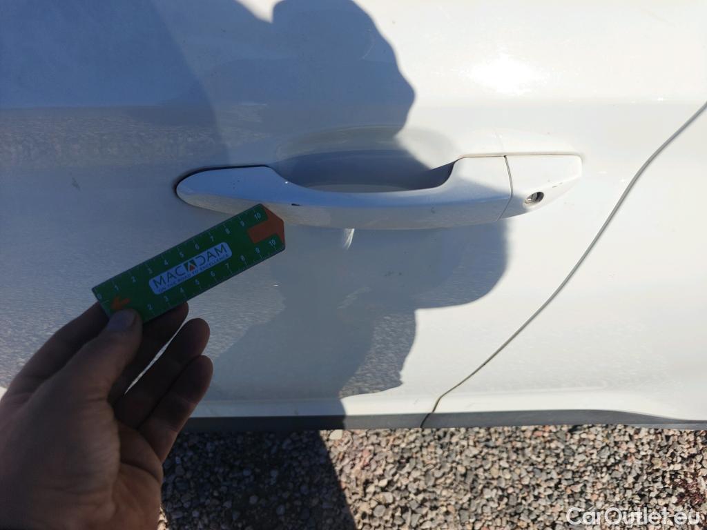  Hyundai  Konna HYUNDAI Kona / 2020 / 5P / todoterreno 1.0 TGDI Maxx 4X2 #11