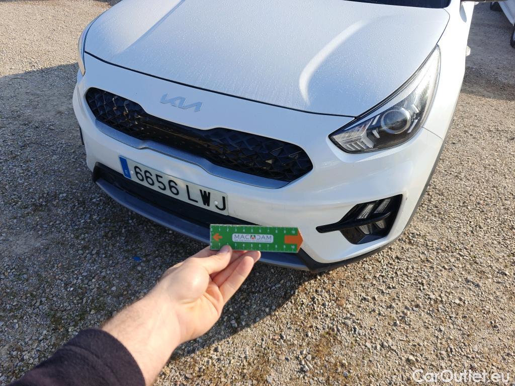  KIA  Niro KIA  / 2019 / 5P / crossover 1.6 GDi HEV 104kW (141CV) Concept #31