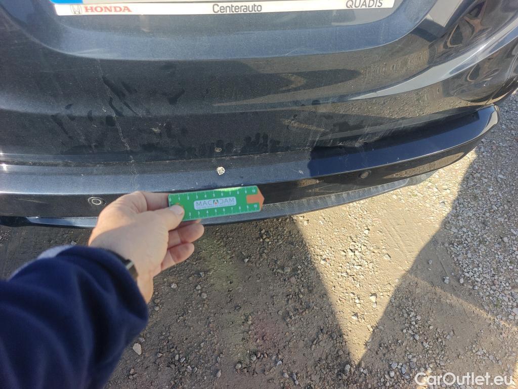  Honda  HR-V HONDA  / 2015 / 5P / todoterreno 1.5 i-VTEC Executive #26