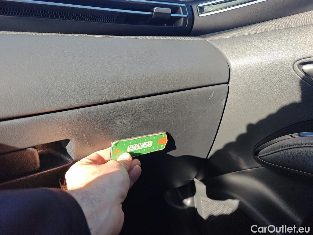  Hyundai  Tucson HYUNDAI  / 2020 / 5P / todoterreno 1.6 TGDI PHEV 195kW Tecno Sky Auto 4x4 #50