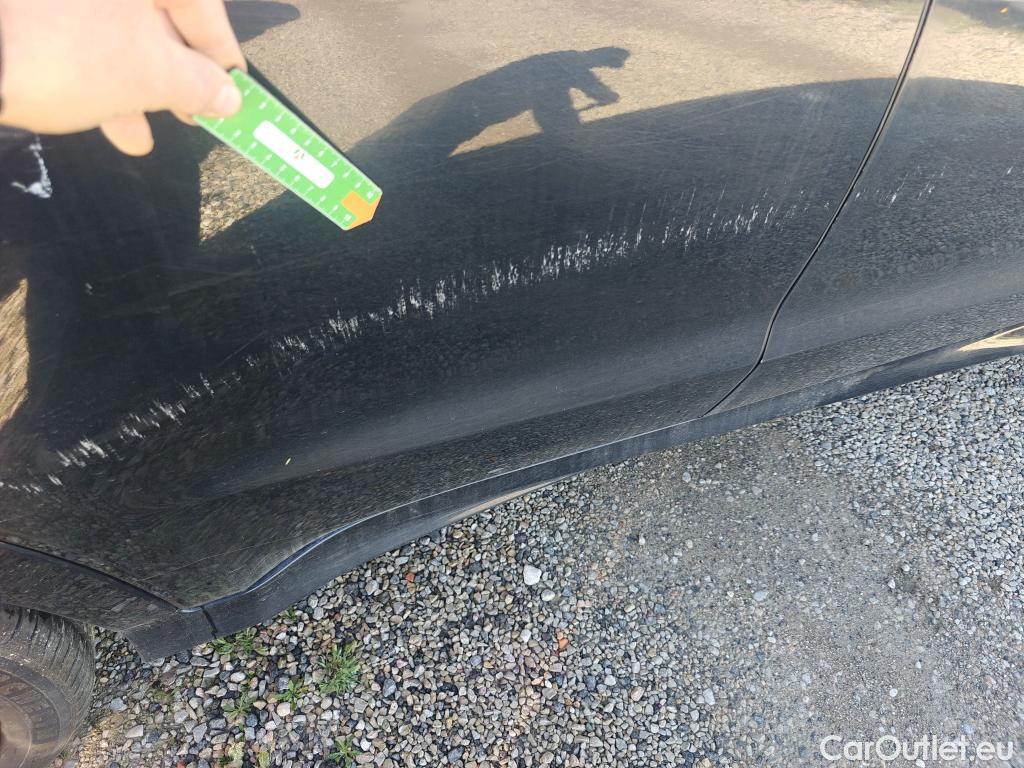  Honda  HR-V HONDA  / 2015 / 5P / todoterreno 1.5 i-VTEC Executive #17