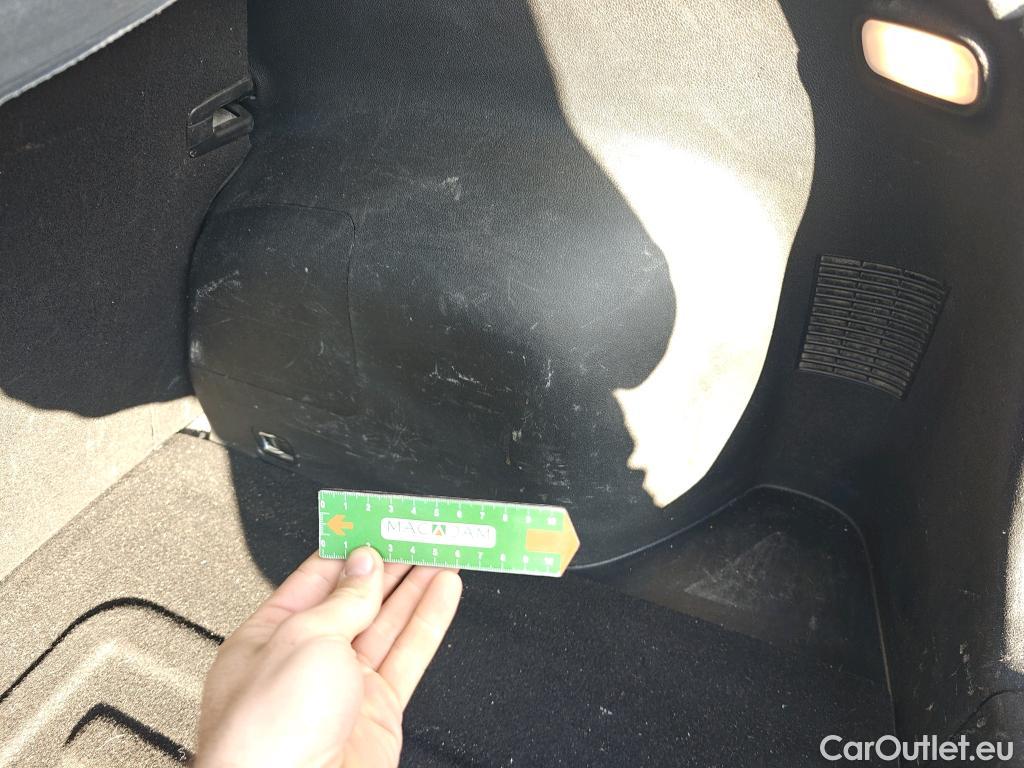  KIA  Niro KIA  / 2019 / 5P / crossover 1.6 GDi HEV 104kW (141CV) Concept #3