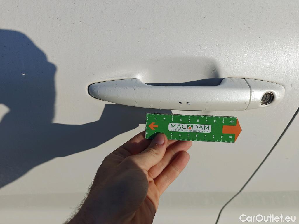  KIA  Niro KIA  / 2019 / 5P / crossover 1.6 GDi HEV 104kW (141CV) Concept #50