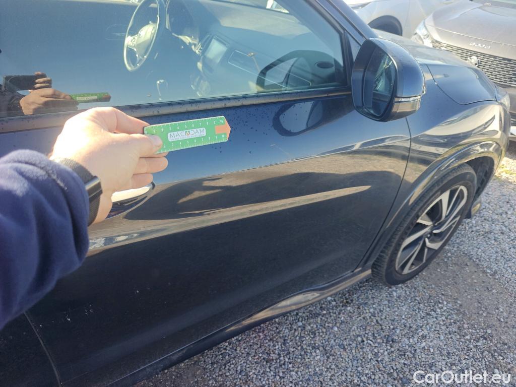  Honda  HR-V HONDA  / 2015 / 5P / todoterreno 1.5 i-VTEC Executive #7