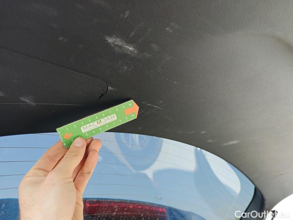  Hyundai  Konna HYUNDAI Kona / 2017 / 5P / todoterreno KONA TGDI 1.0 120CV 4X2 TECNO RED #23