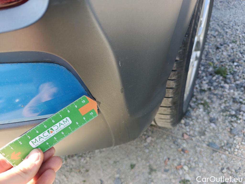  Hyundai  Konna HYUNDAI Kona / 2017 / 5P / todoterreno KONA TGDI 1.0 120CV 4X2 TECNO RED #15