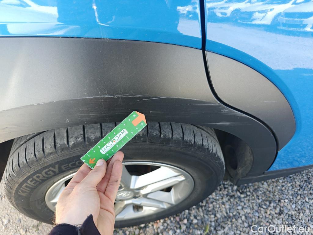  Hyundai  Konna HYUNDAI Kona / 2017 / 5P / todoterreno KONA TGDI 1.0 120CV 4X2 TECNO RED #21