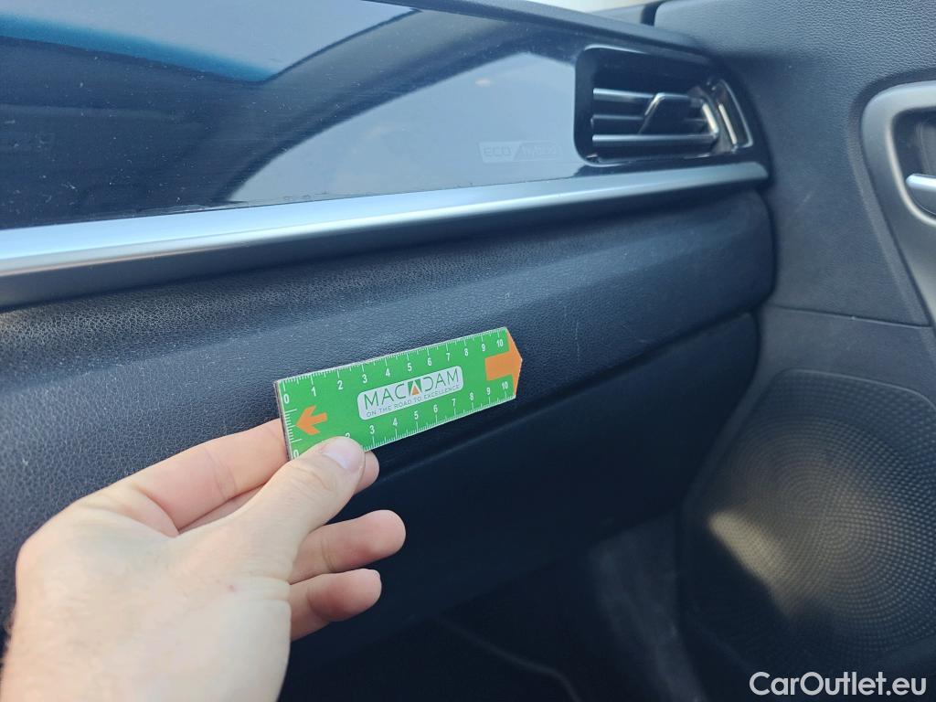  KIA  Niro KIA  / 2019 / 5P / crossover 1.6 GDi HEV 104kW (141CV) Concept #11