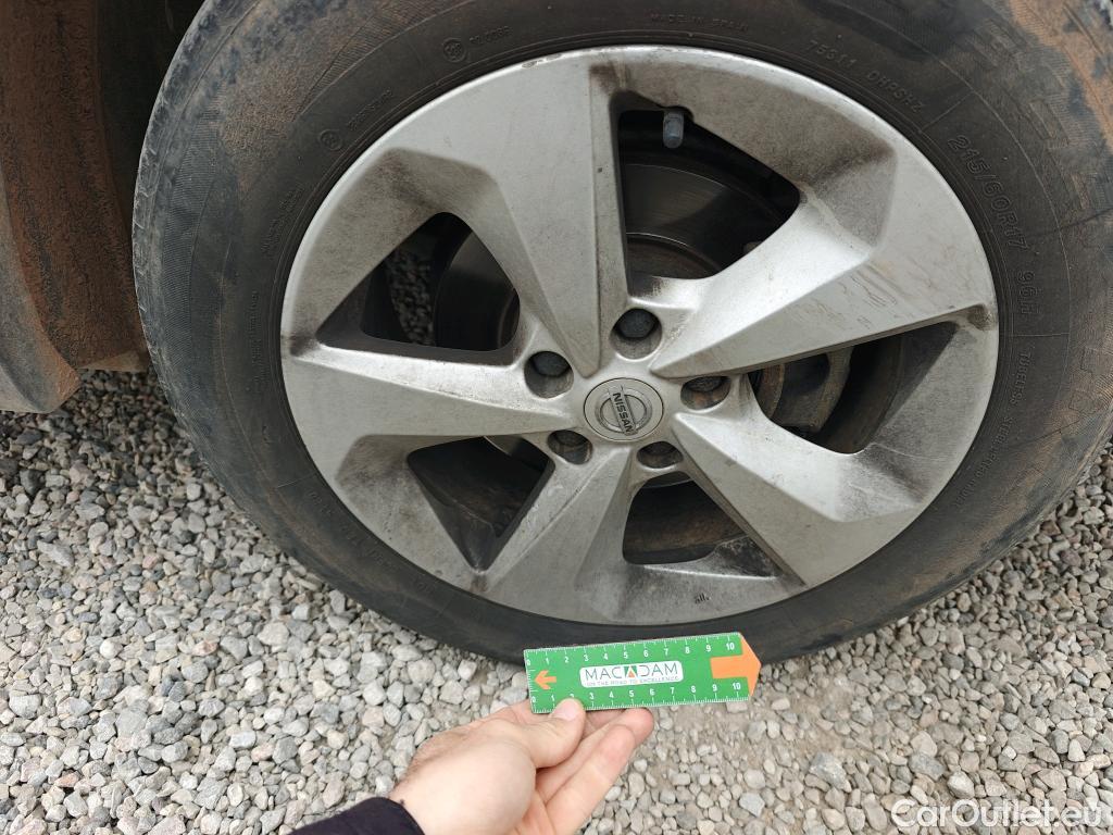  Nissan  Qashqai NISSAN  / 2017 / 5P / todoterreno DIG-T 103 kW (140 CV) E6D ACENTA #51