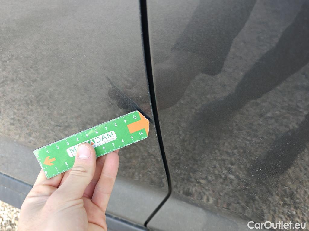  Nissan  Juke NISSAN  / 2019 / 5P / crossover DIG-T 84 kW (114 CV) DCT 7 V N-Connecta (AC2) #4