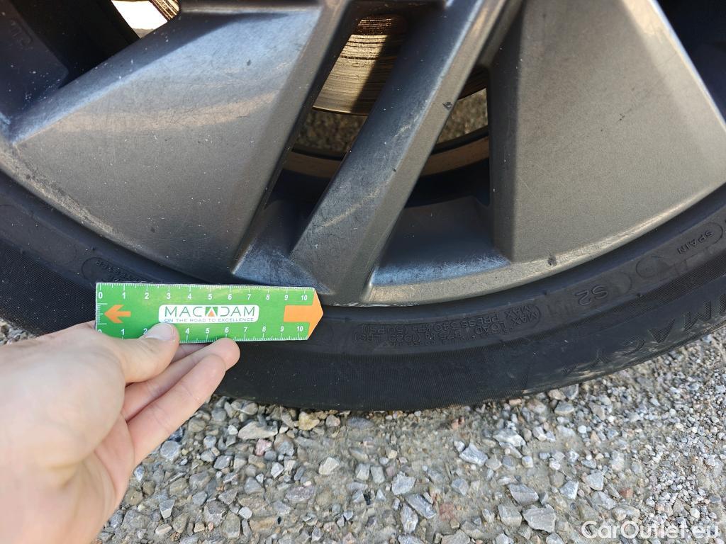  Nissan  Qashqai NISSAN  / 2021 / 5P / todoterreno DIG-T 116kW (158CV) mHEV Xtronic Acenta (AC2) #49