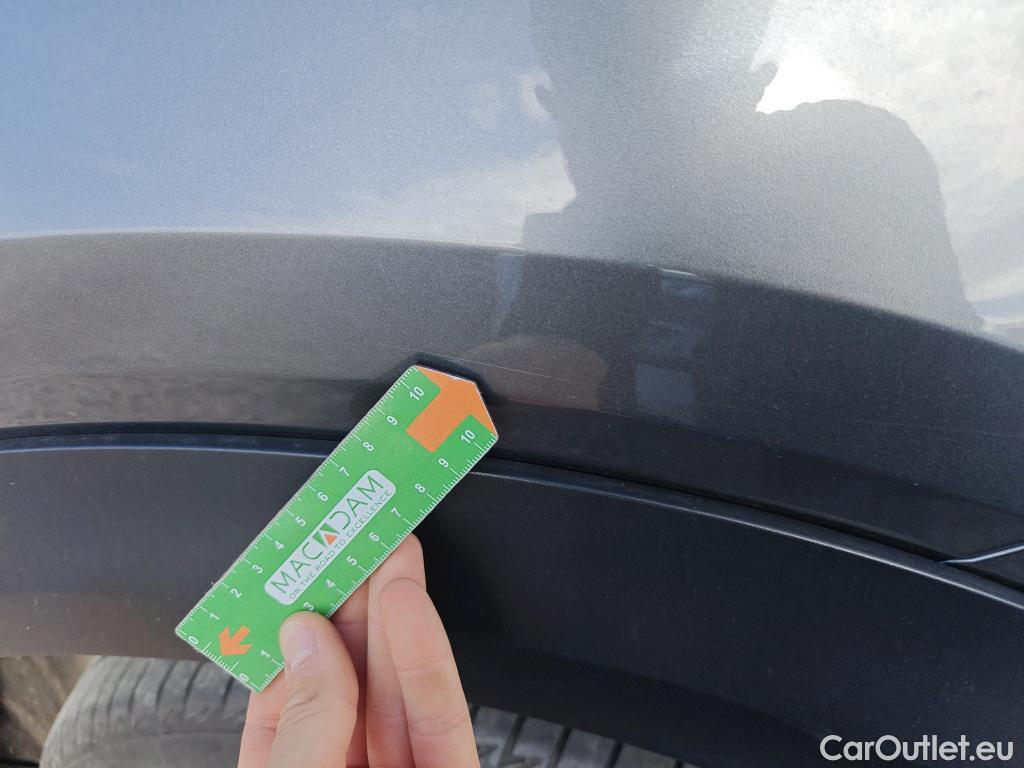  Nissan  Juke NISSAN  / 2019 / 5P / crossover DIG-T 84 kW (114 CV) DCT 7 V N-Connecta (AC2) #27