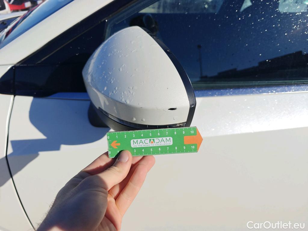  Nissan  Qashqai NISSAN  / 2021 / 5P / todoterreno DIG-T 116kW (158CV) mHEV Xtronic Acenta (AC2) #50