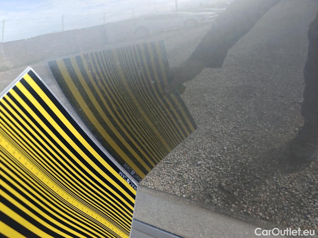  Nissan  Juke NISSAN  / 2019 / 5P / crossover DIG-T 84 kW (114 CV) DCT 7 V N-Connecta (AC2) #2