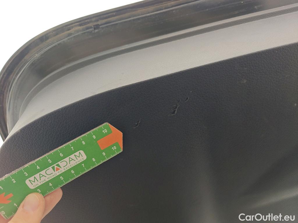  Nissan  Qashqai NISSAN  / 2017 / 5P / todoterreno DIG-T 103 kW (140 CV) E6D ACENTA #19