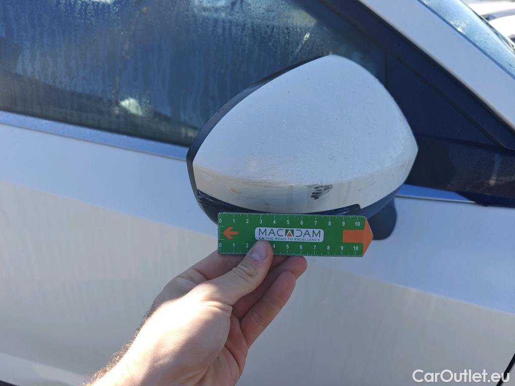  Nissan  Qashqai NISSAN  / 2021 / 5P / todoterreno DIG-T 116kW (158CV) mHEV Xtronic Acenta (AC2) #42