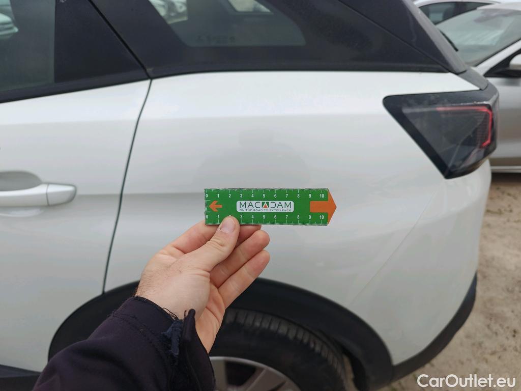  Peugeot  3008 PEUGEOT  / 2020 / 5P / todoterreno 1.5 BlueHDi 96kW (130CV) S&S Active Pack (AC4) #46