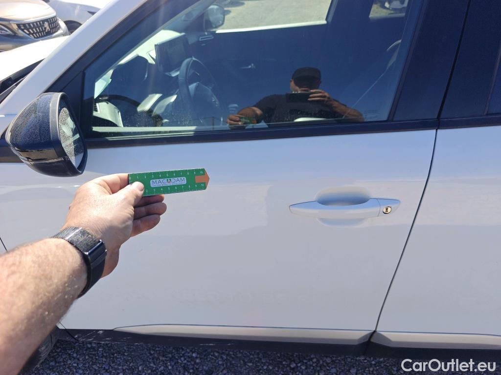  Peugeot  2008 PEUGEOT  / 2019 / 5P / todoterreno Allure BlueHDI 81kW (110CV) #6