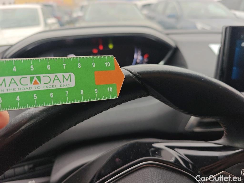  Peugeot  3008 PEUGEOT  / 2020 / 5P / todoterreno 1.5 BlueHDi 96kW (130CV) S&S Active Pack (AC4) #29