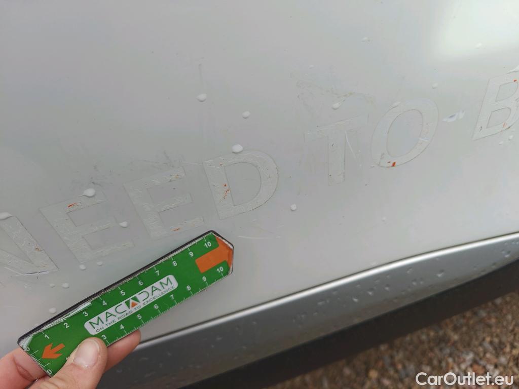  Peugeot  2008 PEUGEOT  / 2019 / 5P / todoterreno Allure BlueHDI 81kW (110CV) #22