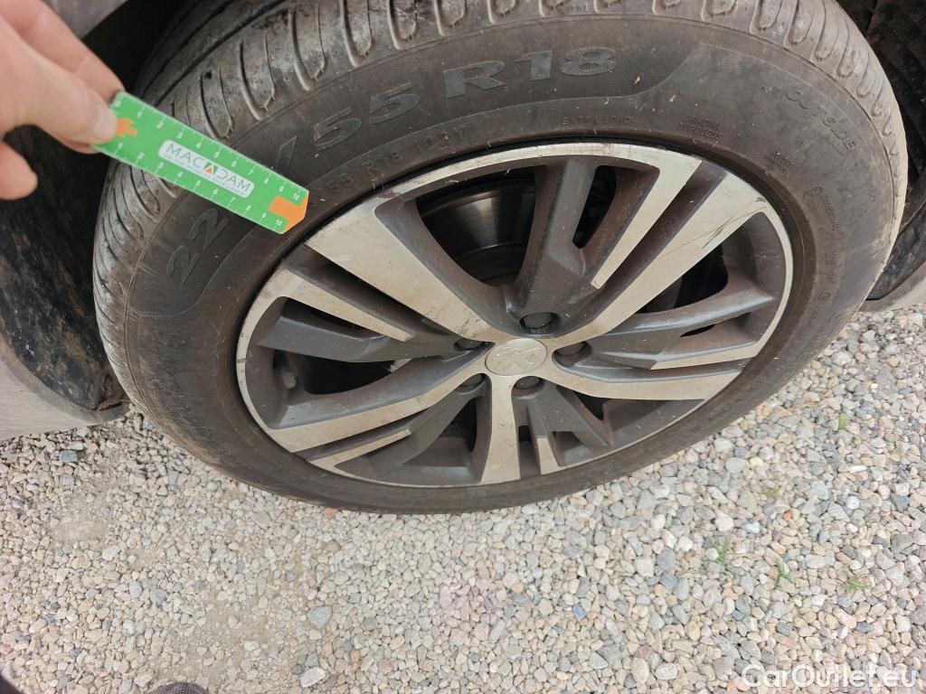  Peugeot  3008 PEUGEOT  / 2020 / 5P / todoterreno 1.5 BlueHDi 96kW (130CV) S&S Allure EAT8 #11