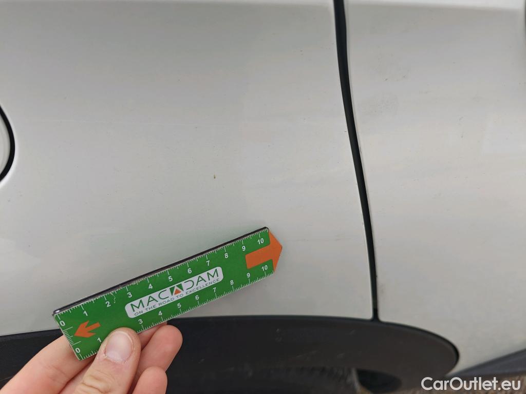  Peugeot  3008 PEUGEOT  / 2020 / 5P / todoterreno 1.5 BlueHDi 96kW (130CV) S&S Active Pack (AC4) #54