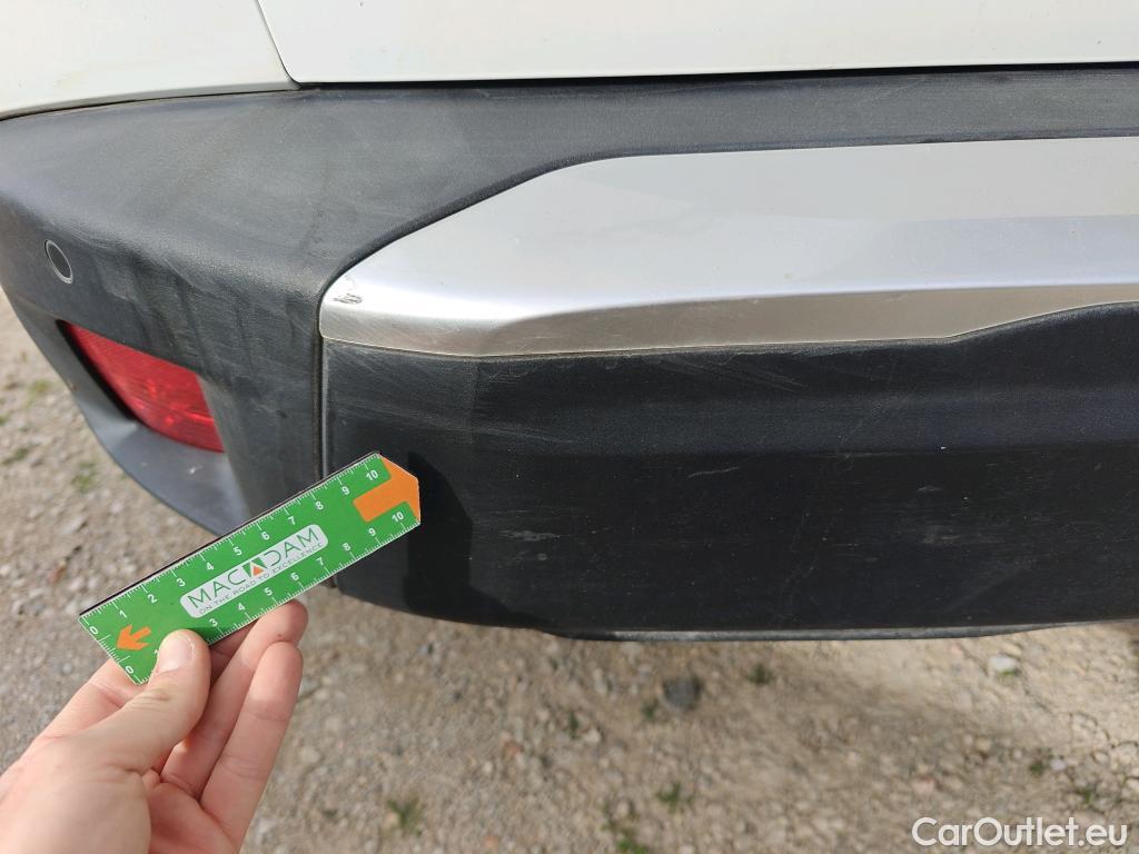  Peugeot  2008 PEUGEOT  / 2019 / 5P / todoterreno Allure BlueHDI 81kW (110CV) #50