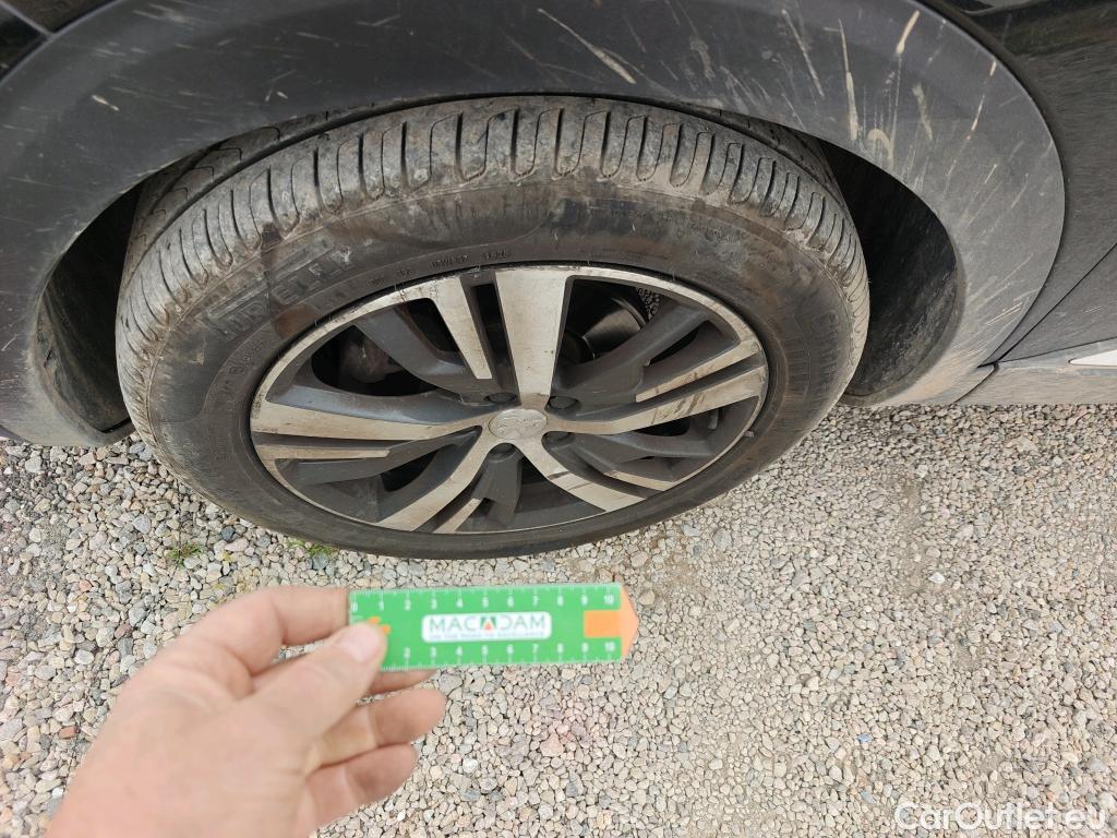  Peugeot  3008 PEUGEOT  / 2020 / 5P / todoterreno 1.5 BlueHDi 96kW (130CV) S&S Allure EAT8 #8