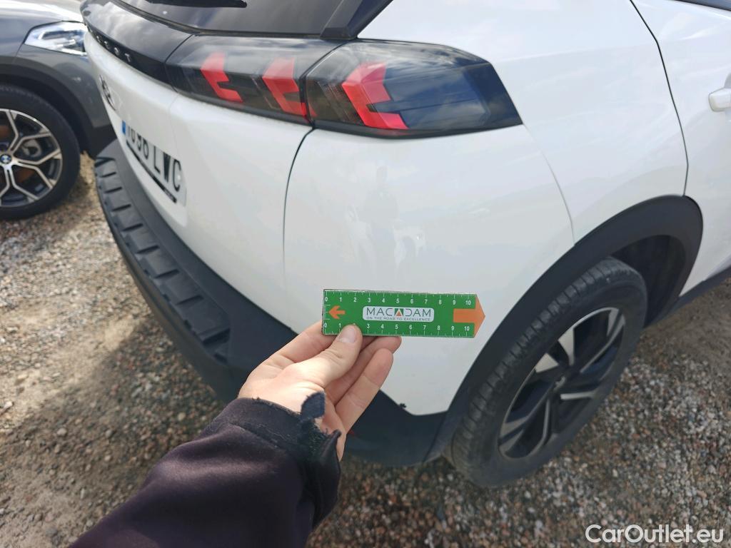  Peugeot  2008 PEUGEOT  / 2019 / 5P / todoterreno Allure BlueHDI 81kW (110CV) #39