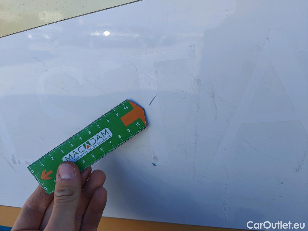  Peugeot  2008 PEUGEOT  / 2019 / 5P / todoterreno Active Puretech 100 S&S BVM6 #23