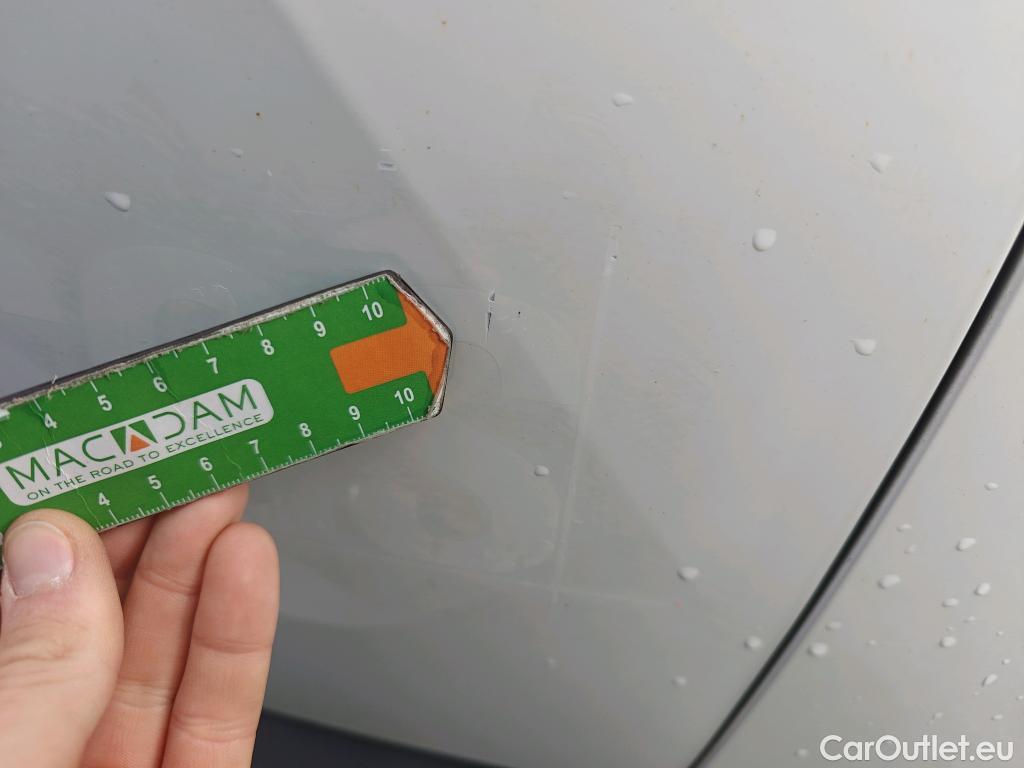  Peugeot  2008 PEUGEOT  / 2019 / 5P / todoterreno Allure BlueHDI 81kW (110CV) #5