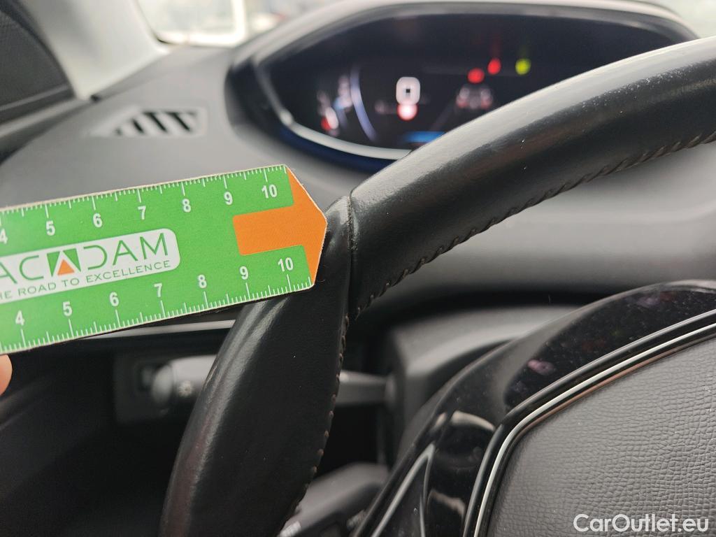  Peugeot  3008 PEUGEOT  / 2020 / 5P / todoterreno 1.5 BlueHDi 96kW (130CV) S&S Active Pack (AC4) #30