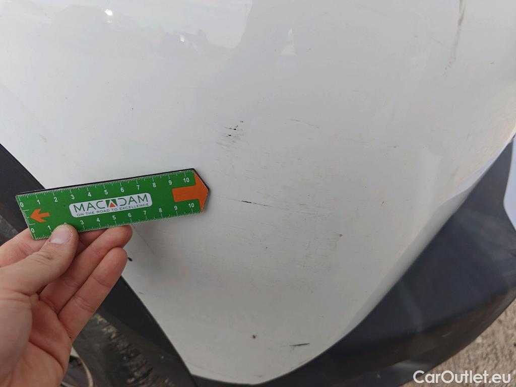  Peugeot  2008 PEUGEOT  / 2019 / 5P / todoterreno Allure BlueHDI 81kW (110CV) #46