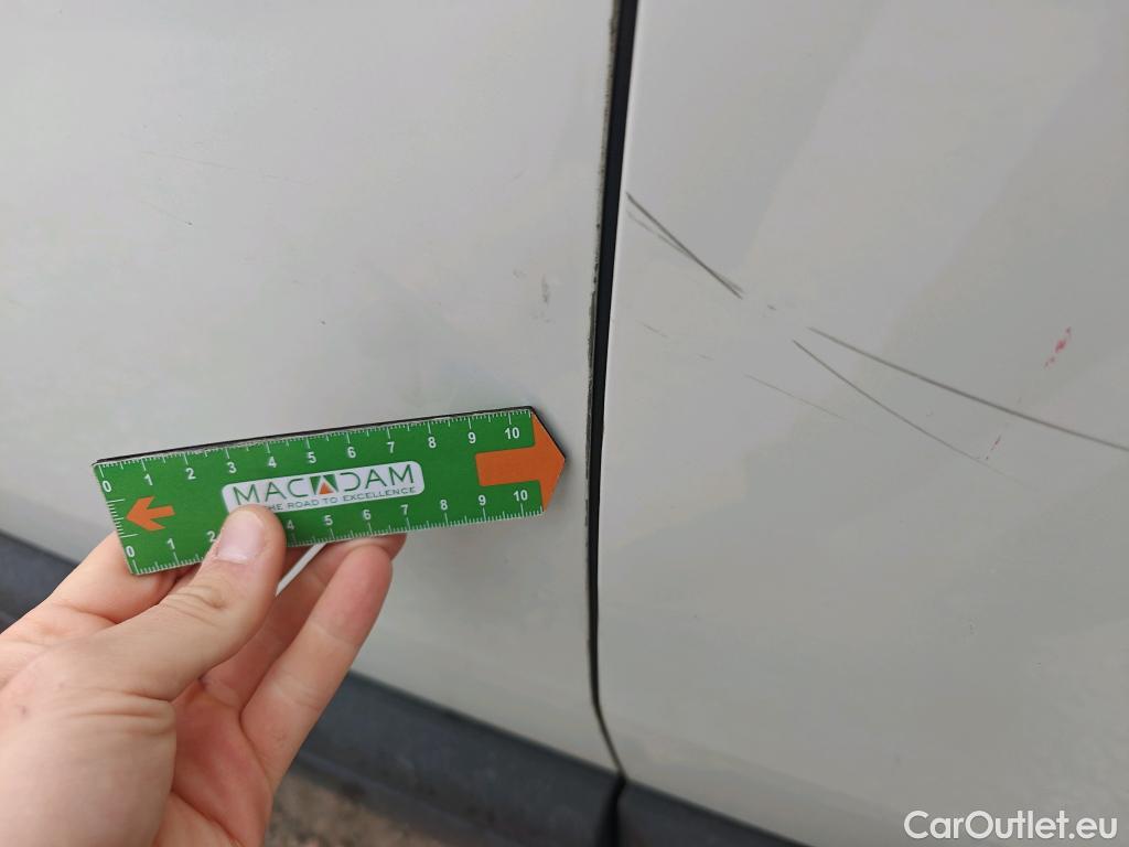  Peugeot  3008 PEUGEOT  / 2020 / 5P / todoterreno 1.5 BlueHDi 96kW (130CV) S&S Active Pack (AC4) #12