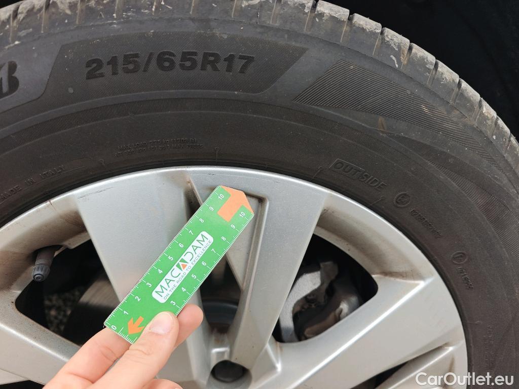  Peugeot  3008 PEUGEOT  / 2020 / 5P / todoterreno 1.5 BlueHDi 96kW (130CV) S&S Active Pack (AC4) #21