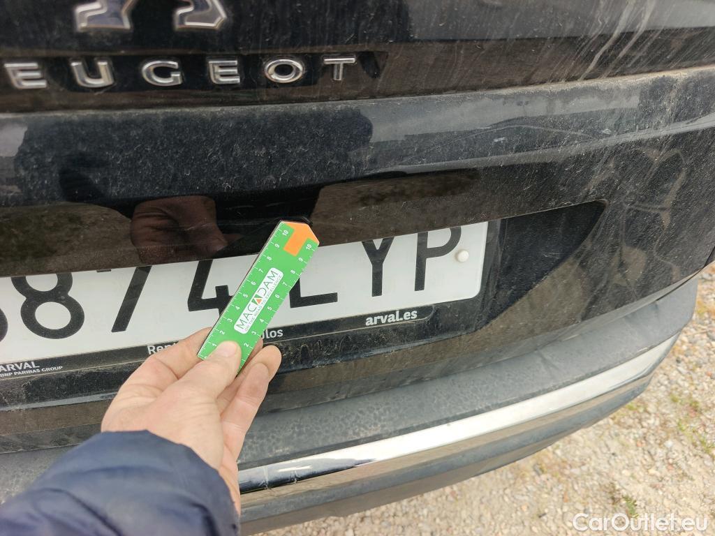  Peugeot  3008 PEUGEOT  / 2020 / 5P / todoterreno 1.5 BlueHDi 96kW (130CV) S&S Allure EAT8 #4