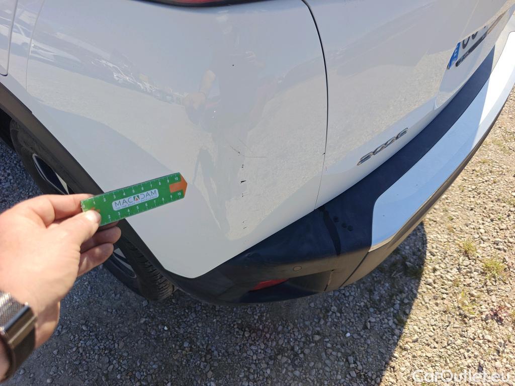  Peugeot  2008 PEUGEOT  / 2019 / 5P / todoterreno Allure BlueHDI 81kW (110CV) #17