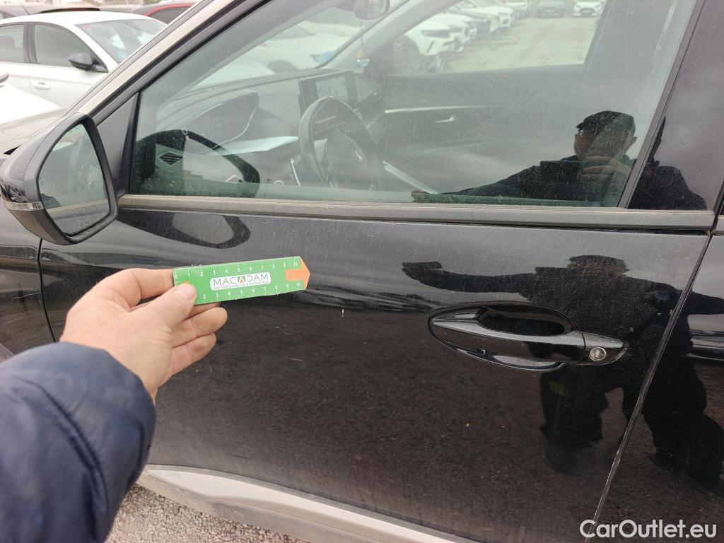  Peugeot  3008 PEUGEOT  / 2020 / 5P / todoterreno 1.5 BlueHDi 96kW (130CV) S&S Allure EAT8 #5