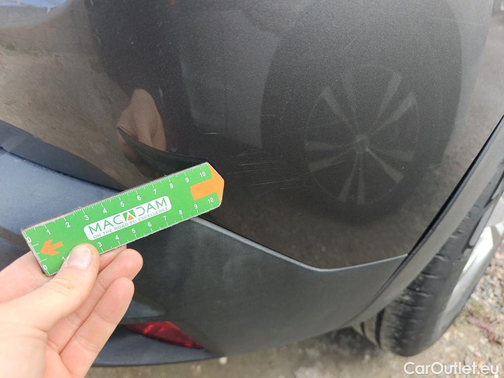  Peugeot  3008 PEUGEOT  / 2020 / 5P / todoterreno 1.5 BlueHDi 96kW (130CV) S&S Active Pack (AC3) #40