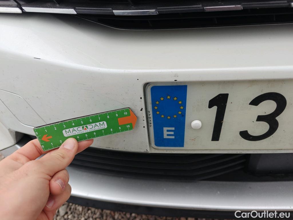  Peugeot  3008 PEUGEOT  / 2020 / 5P / todoterreno 1.5 BlueHDi 96kW (130CV) S&S Active Pack (AC4) #42