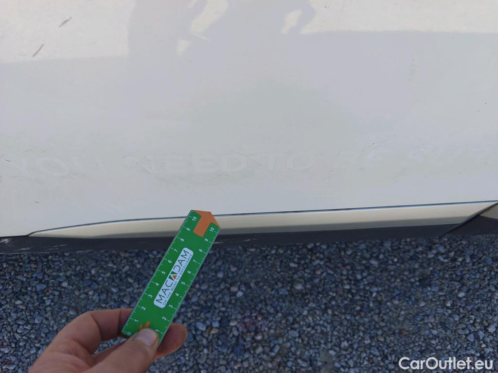  Peugeot  2008 PEUGEOT  / 2019 / 5P / todoterreno Allure BlueHDI 81kW (110CV) #8