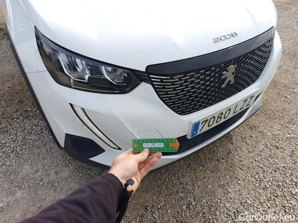  Peugeot  2008 PEUGEOT  / 2019 / 5P / todoterreno Allure BlueHDI 81kW (110CV) #39