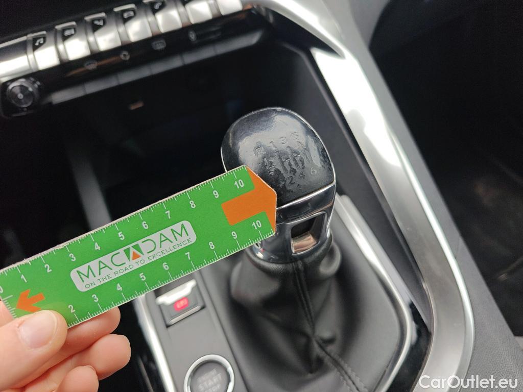  Peugeot  3008 PEUGEOT  / 2020 / 5P / todoterreno 1.5 BlueHDi 96kW (130CV) S&S Active Pack (AC4) #27