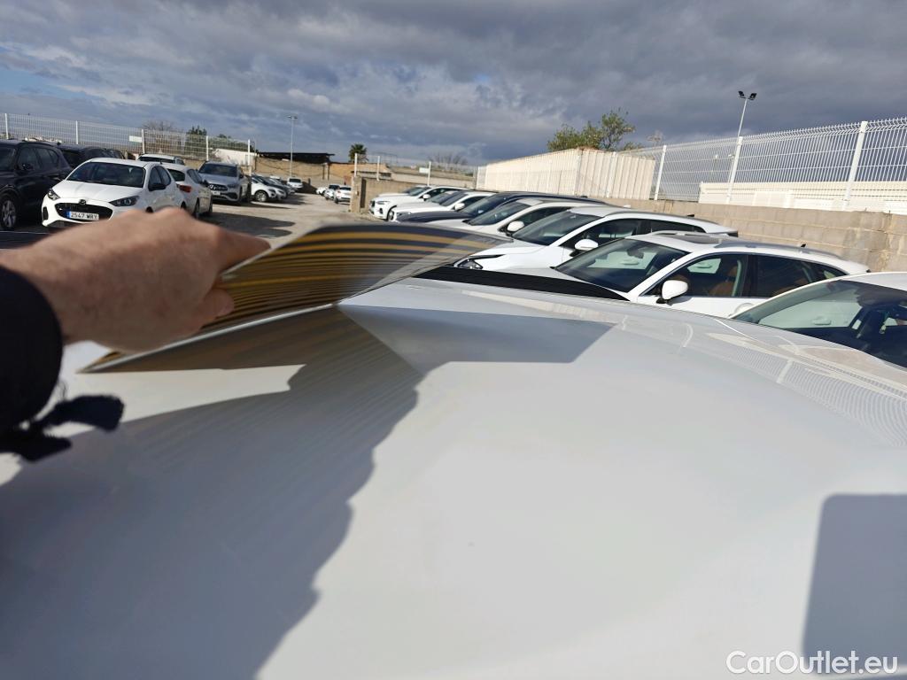  Peugeot  2008 PEUGEOT  / 2019 / 5P / todoterreno Allure BlueHDI 81kW (110CV) #3