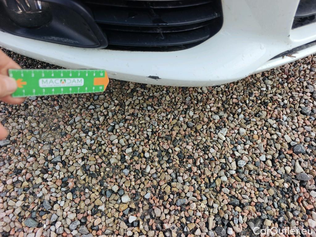  Peugeot  308 PEUGEOT  / 2017 / 5P / berlina con portón 5p Active Pack BlueHDi 130 S&S #15