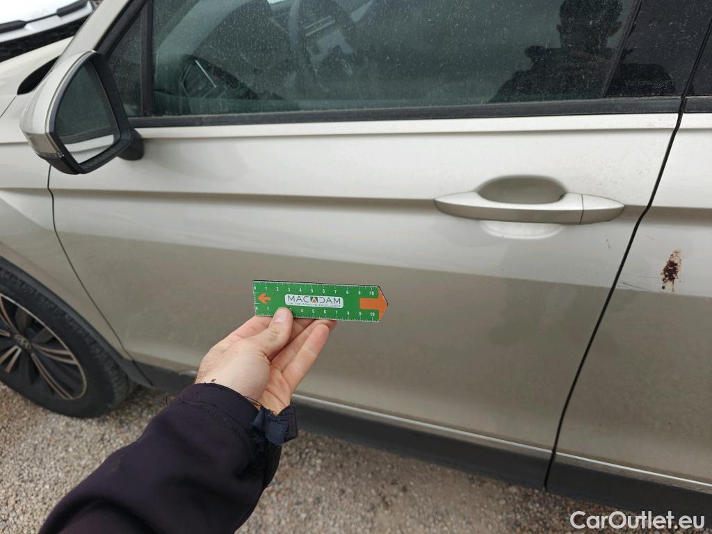  Volkswagen  Tiguan VOLKSWAGEN  / 2020 / 5P / todoterreno Life 1.5 TSI 110kW (150CV) DSG #16