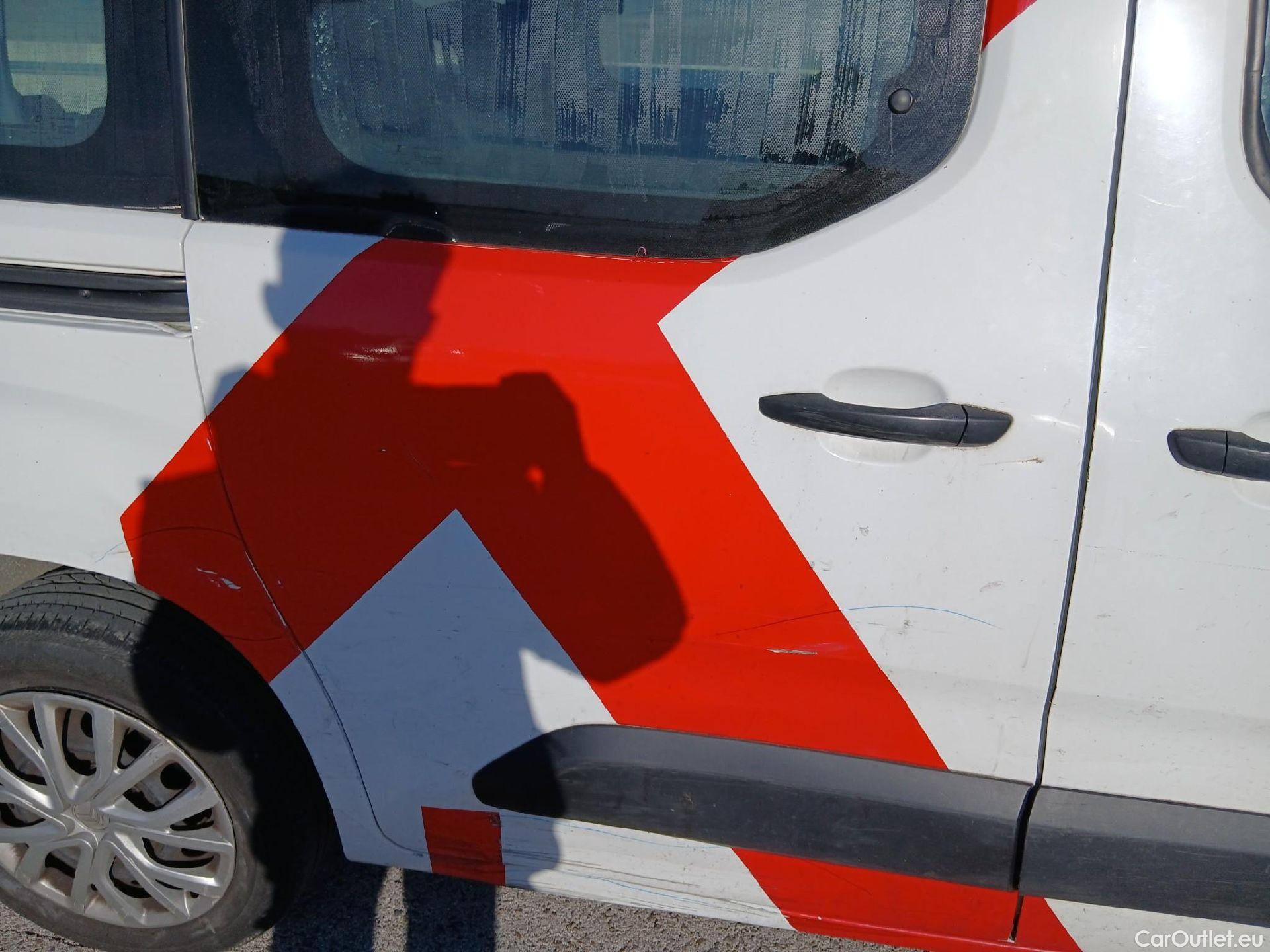  Citroen  Berlingo CITROEN  M BlueHDi 100 S&S LIVE (IND) (CX) #46