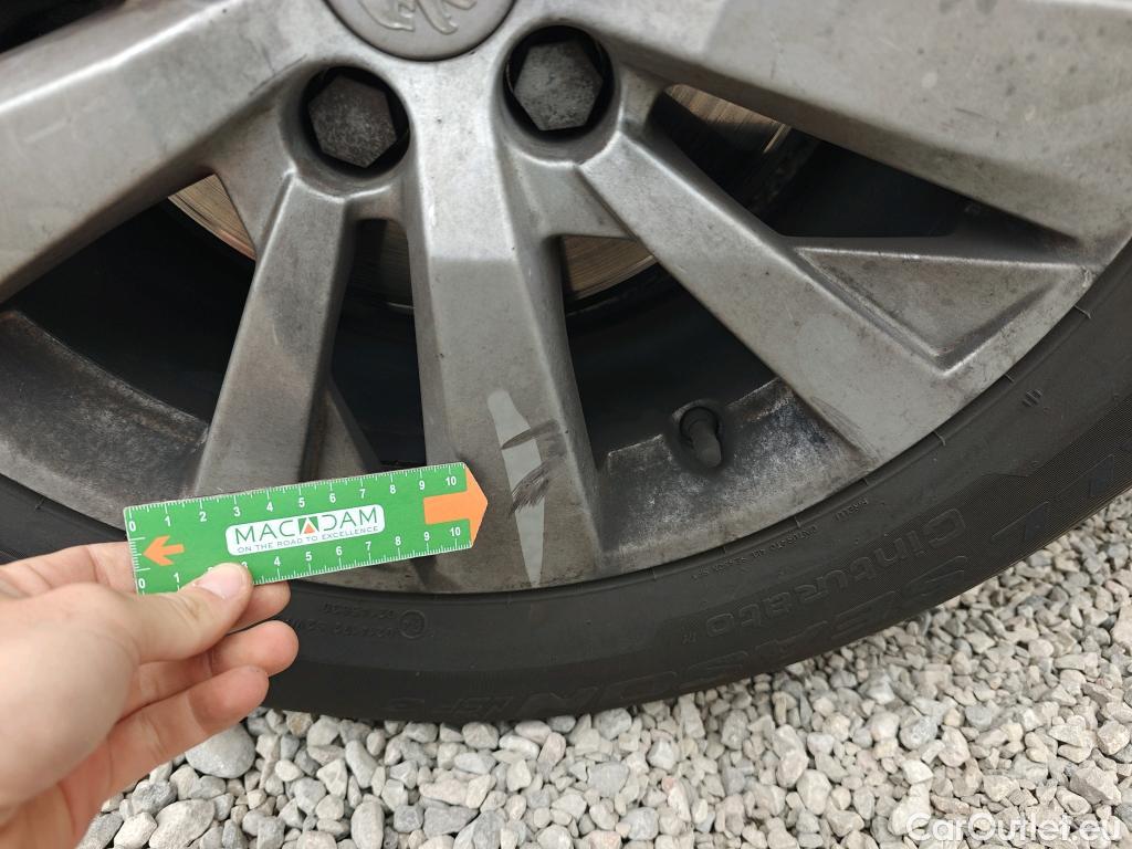  Peugeot  3008 PEUGEOT  / 2020 / 5P / todoterreno 1.5 BlueHDi 96kW (130CV) S&S Active Pack #54