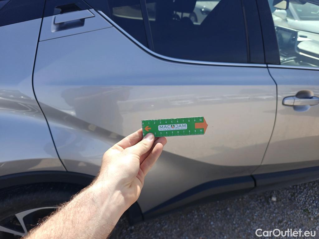  Toyota  C-HR TOYOTA  / 2016 / 5P / todoterreno 1.8 125H Advance (CX) #12